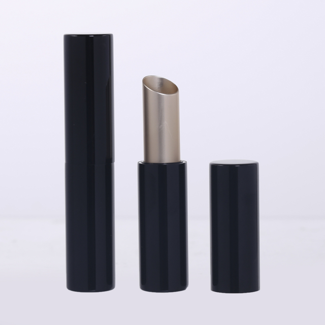 Free Sample New Custom Private Logo Quantitative Magnetic Empty Plastic Metal Aluminum Lipstick Tubes Container