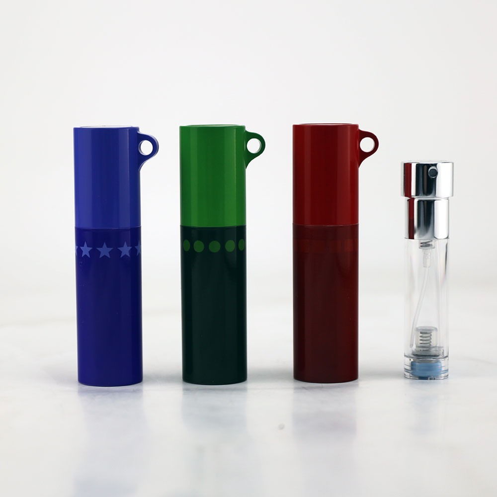 Refillable Perfume Atomizer with Keychain for Football World Cap Gifts
